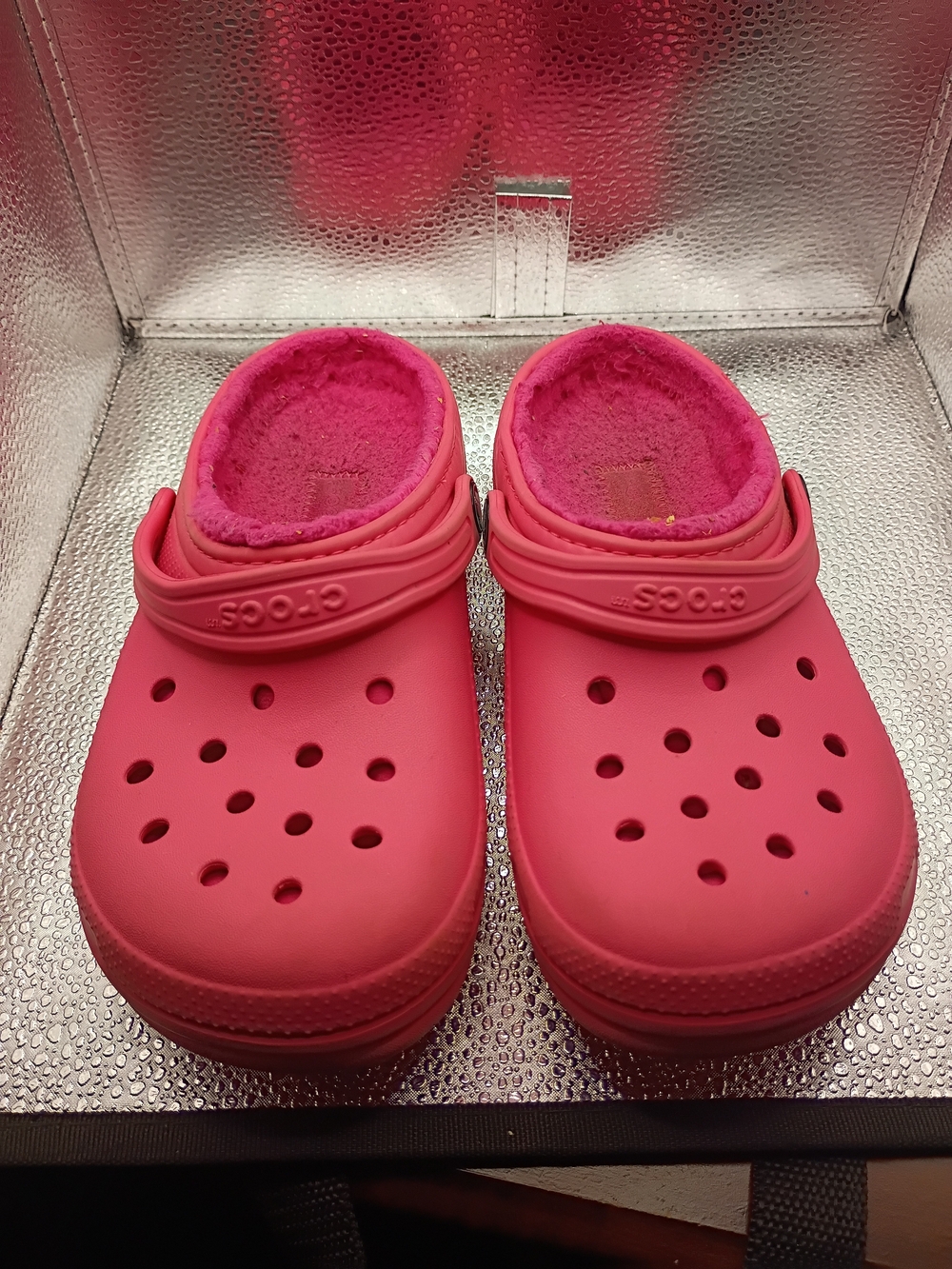 Crocs Fuzzy Lined Clogs - Pink